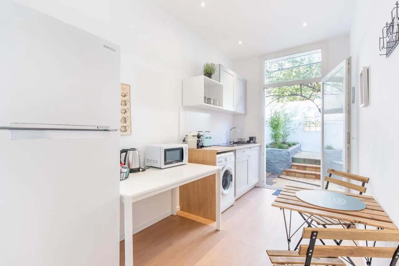 MaisonMars - Studios Terrasse Parking Marseille Centre 0*,